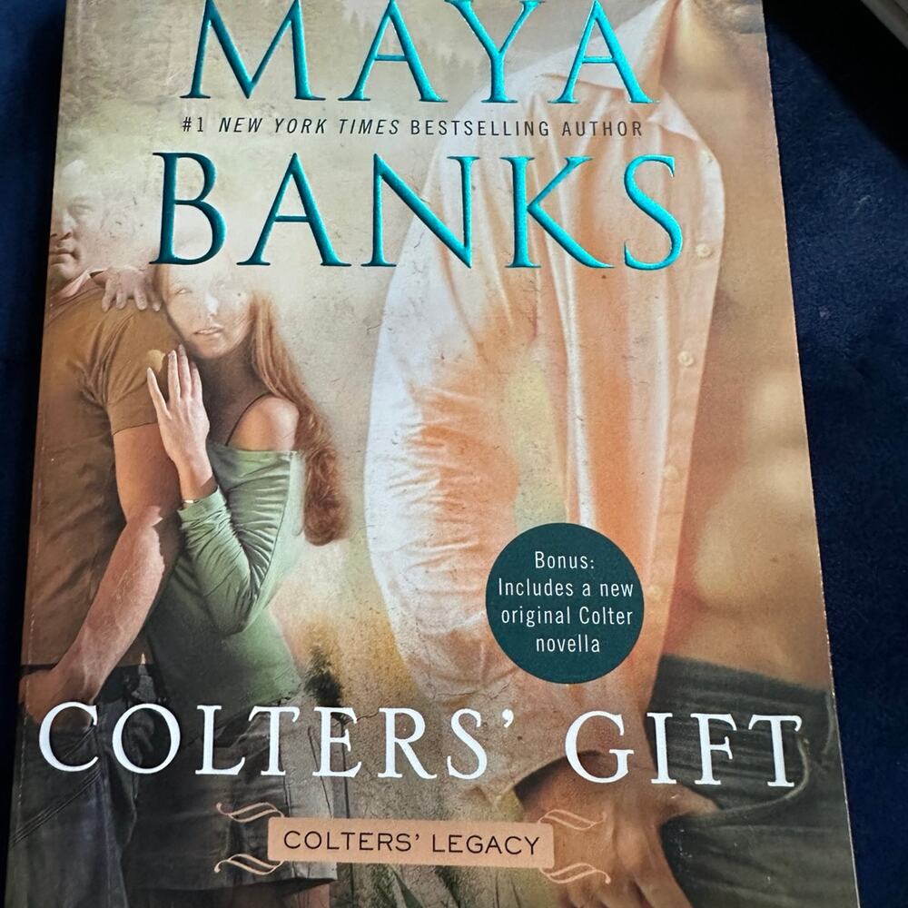 Colters' Gift by‎ Maya Banks signed